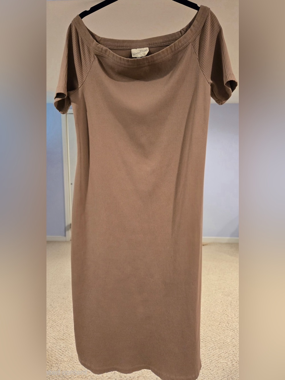 Universal Thread Ribbed Short Sleeve Midi Dress in Taupe